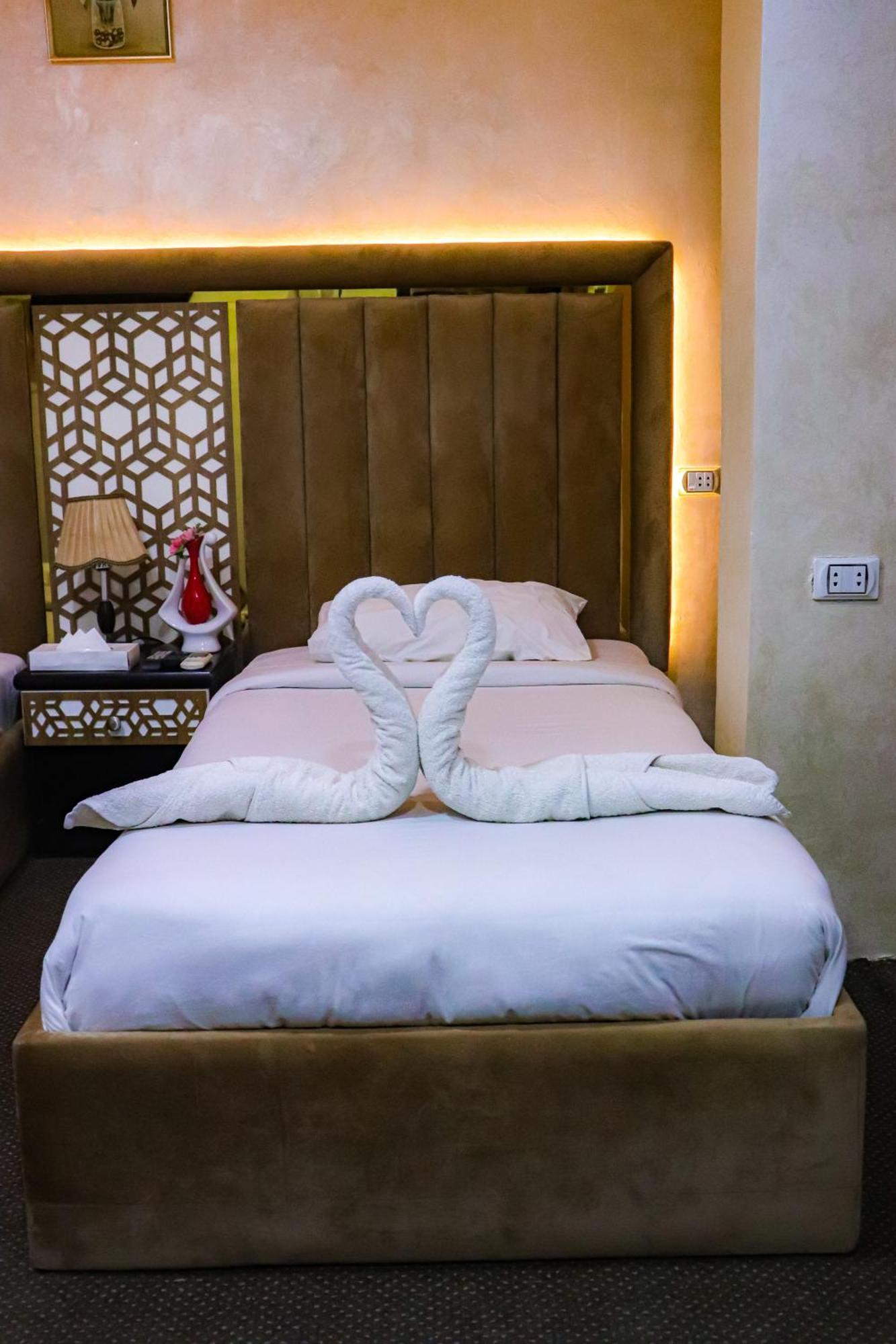 Golden Pyramids Inn Kafret el-Gabal Exterior foto