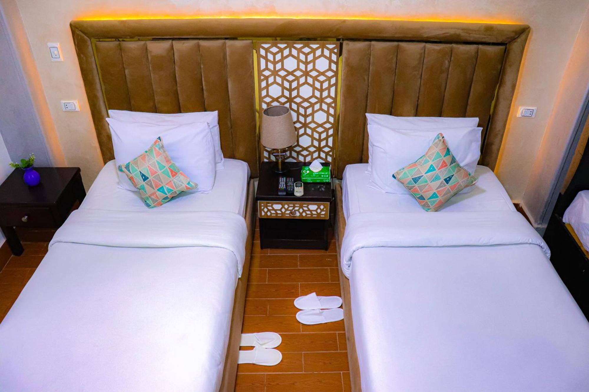 Golden Pyramids Inn Kafret el-Gabal Exterior foto