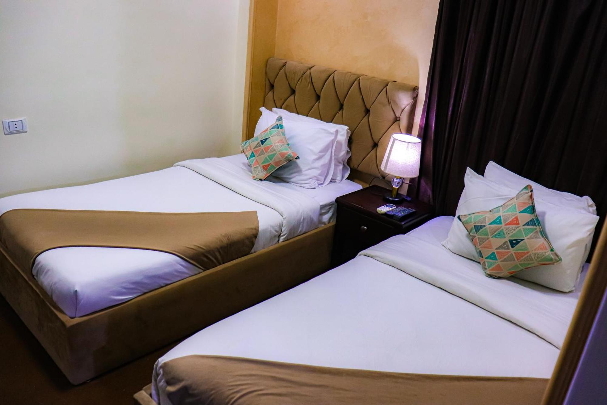 Golden Pyramids Inn Kafret el-Gabal Exterior foto